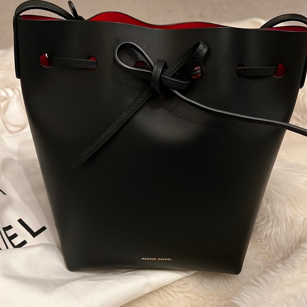 brand new bucket bag